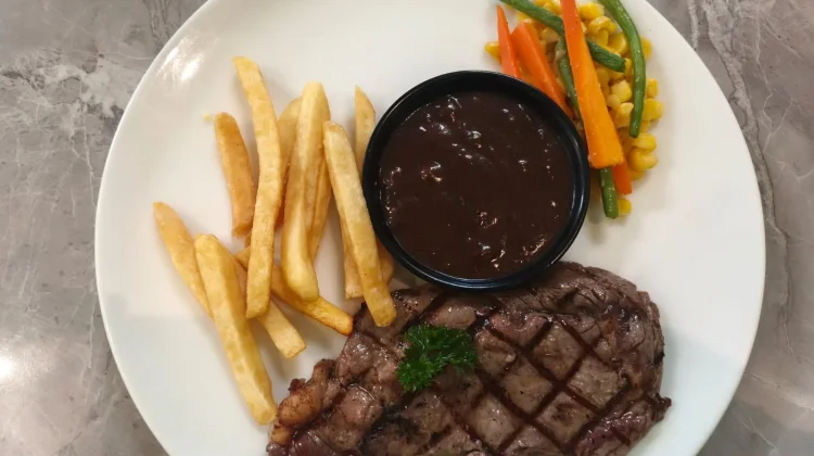 Steak Masih Dianggap Makanan Mewah, Benarkah Demikian?