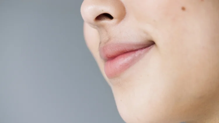 Merawat Bibir agar Tetap Sehat dan Cerah