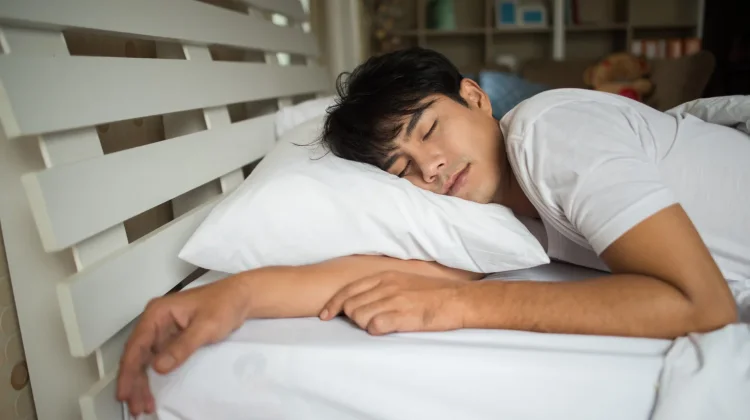 Kurang Tidur Bisa Menghambat Diet, Ini Penjelasan Ilmiahnya