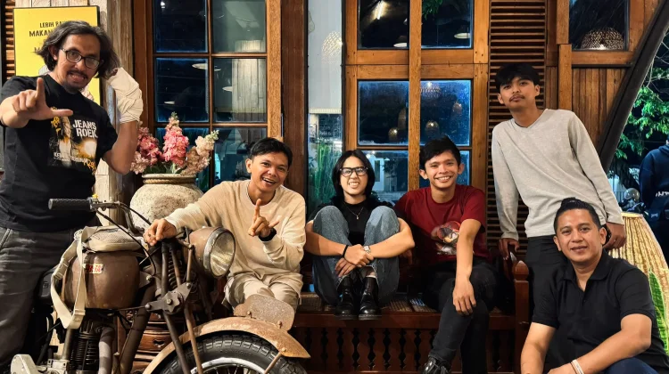 Jeans Roek dan Dua Dimensi Satukan Semangat lewat Kolaborasi Musik