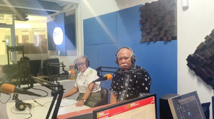 Warga Upadaya Kenalkan Keamanan Dunia Maya kepada Orang Tua dan Anak