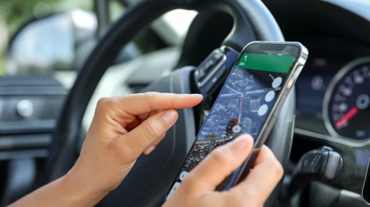 Tujuh Aplikasi Navigasi Terbaik untuk Memandu Perjalanan Anda