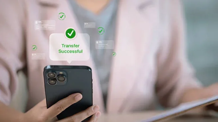 Cashless Society: Dompet Tipis, Transaksi Nggak Pernah Habis