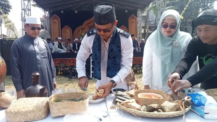Tradisi Rebo Wekasan Puncak Bogor Dikemas dalam Ketupat Fest 2026