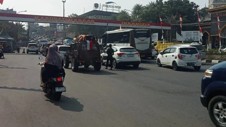 Jalur Wisata Puncak Bogor Padat, Jelang Libur Panjang HUT RI ke-81