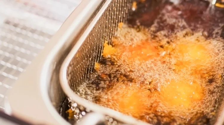 Sering Pakai Minyak Goreng, Ini Pilihan yang Lebih Sehat