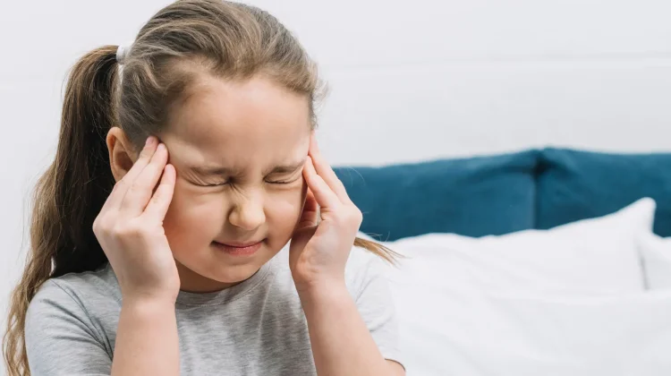 Jangan Anggap Anak Berpura-pura, Sakit Kepala Bisa Jadi Tanda Migrain