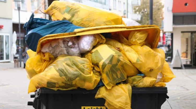 Jangan Sepelekan Air Lindi dari Tumpukan Sampah Rumah Tangga