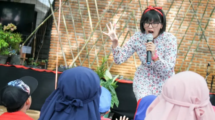 Bonchie Yoskarina Bawa Dongeng Menembus Generasi Digital