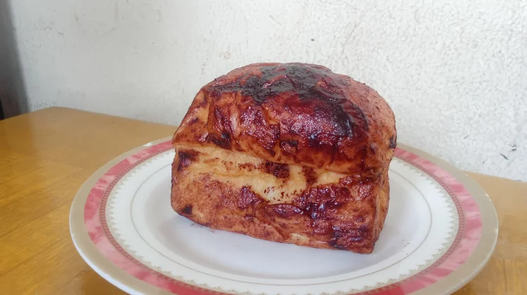 Roti Coklat, Perpaduan Roti Lembut dan Isian Manis yang Menggugah Selera