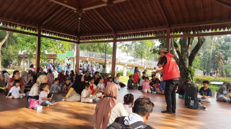 Mendengar Dongeng Jadi Ruang Kreatif Anak di Taman Siliwangi Cibinong