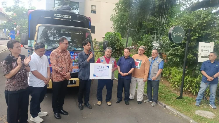 IPB University Kirim 6.350 Nasi Steril Instan dan Mesin Penjernih Air ke NTT