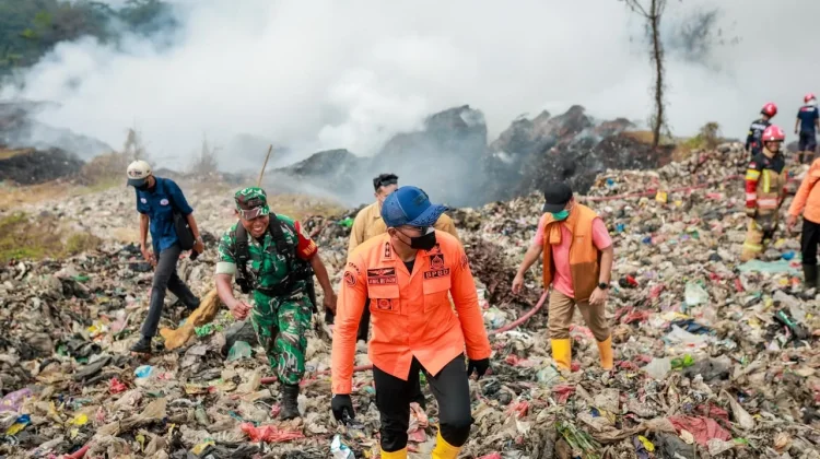 Sebanyak 450 Ton Sampah Kota Bogor Terhenti imbas Kebakaran TPA Galuga