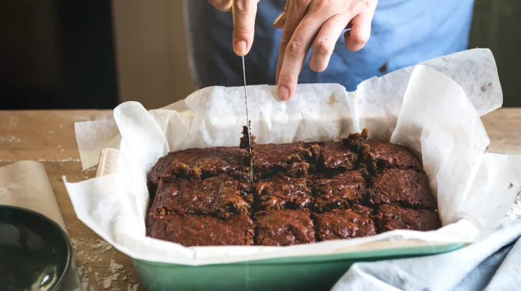 Butter atau Minyak? ternyata Pilihan Lemak Bisa Bikin Tekstur Brownies Berbeda