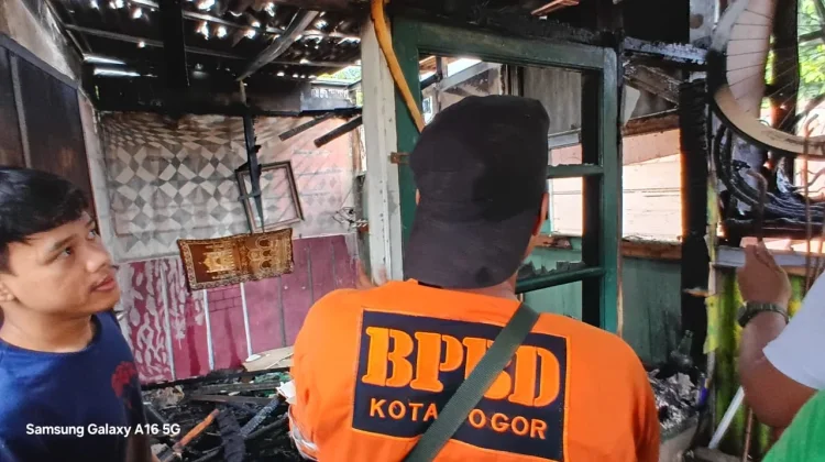 Kebakaran Rumah di Ciparigi Diduga akibat Korsleting Listrik
