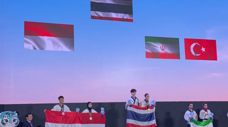Rizal dan Kinara asal Bogor Raih Perak Kejuaraan Dunia Taekwondo di Korea Selatan