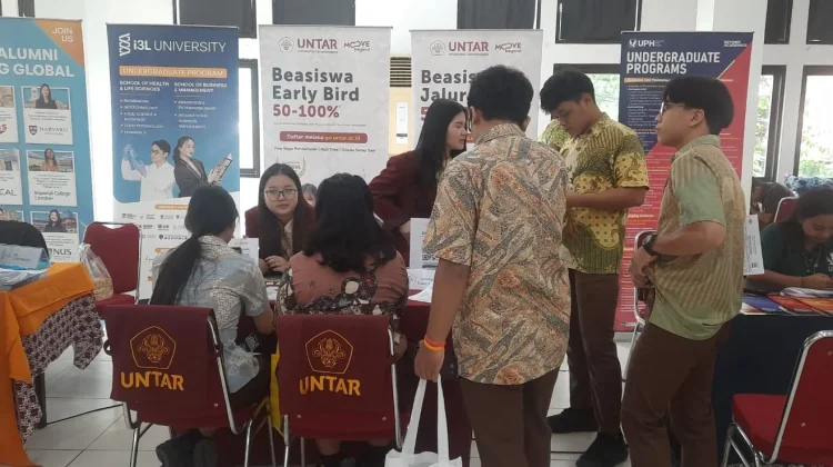 Education Fair Bantu Siswa Tentukan Pilihan Kampus