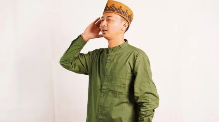 Menjawab Azan Hukumnya Sunah, Mengapa Tetap Dianjurkan?