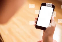 Doa lewat Stiker WhatsApp, Simbol Spiritual yang Perlu Didukung Lisan