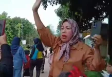 Dapur SPPG Rumpin Diserbu Emak Emak, Keluhkan Paket MBG