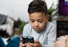 IDAI Ingatkan Orang Tua Batasi Screen Time Anak