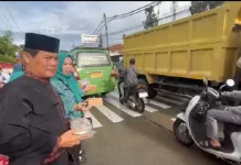 Kecamatan Parungpanjang Bagikan Ribuan Paket Takjil untuk Warga
