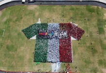 Sambut Piala Dunia 2026, Warga Meksiko Pecahkan Rekor Jersei Manusia Terbesar