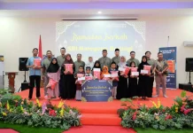 Solusi Bangun Indonesia Salurkan 6.000 Paket Sembako kepada Yatim dan Dhuafa