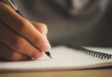 Terapi Menulis, Cara Sederhana Bantu Kesehatan Mental dan Fisik