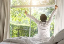 Melawan Rasa Kantuk: Tantangan Bangun Pagi di Era Modern
