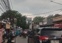 Jalur Wisata ke Tamansari Bogor Macet, Mobilitas Warga Lokal Terhambat