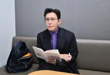 Aktor Choi Won-young Raih Juara Lomba Melamun