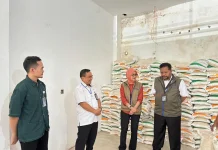 Direktur Pemasaran BULOG Pantau Distribusi Bantuan Pangan di Bogor