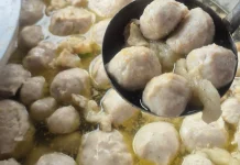 Bakso Tetap Favorit Dinikmati saat Hujan Maupun Panas