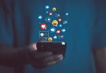 Media Sosial: Mendekatkan atau Justru Menjauhkan?