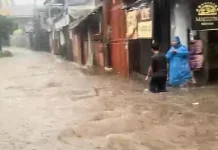 Hujan Deras Mengakibatkan Banjir di Wilayah Ciomas Kabupaten Bogor