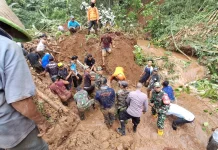 Longsor Menerjang Desa Petir Dramaga, Satu Korban Tertimbun Meninggal Dunia