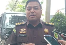 Kejari Bogor Lelang Mobil Sedan Hasil Rampasan Tersangka Rokok Ilegal