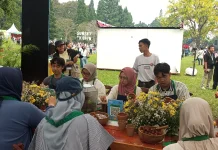 Sunset di Kebun Gaungkan Pesan Konservasi Alam