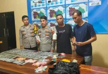 Polsek Ciomas Sita Ribuan Butir Obat Daftar G di Pasar Laladon