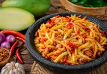 Sambal Mangga, Perpaduan Pedas Asam yang Nikmat dan Menggugah Selera Makan