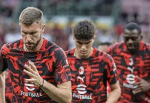 Kekalahan Menyakitkan Milan Gagal Amankan Tiket UCL