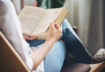 Rajin Membaca Buku Berpotensi Memperpanjang Usia