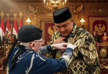 Bupati Rudy Susmanto Terima Tanda Kehormatan Kerajaan dan Kesultanan Nusantara
