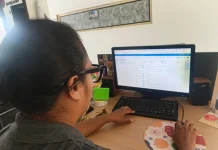 Mata Lelah setelah Bekerja Seharian? Kenali Gejala Digital Eye Strain