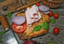 Kenapa Orang Rusia Suka Makan Ikan Mentah? Ini Ragam Hidangannya