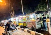 Jajanan Malam Pertigaan Cipaku Batutulis, Favorit Warga Bogor Selatan