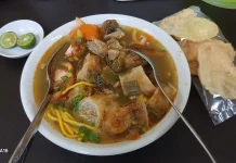 Soto Mie Bogor, Perpaduan Kuah Gurih dan Risol yang Bikin Ketagihan