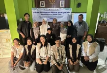 Mahasiswa KKN-T IPB University Dorong UMKM Desa Cibunian Go Digital