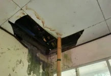 Plafon SDN Sukamaju 08 Nanggung Kabupaten Bogor Nyaris Ambruk